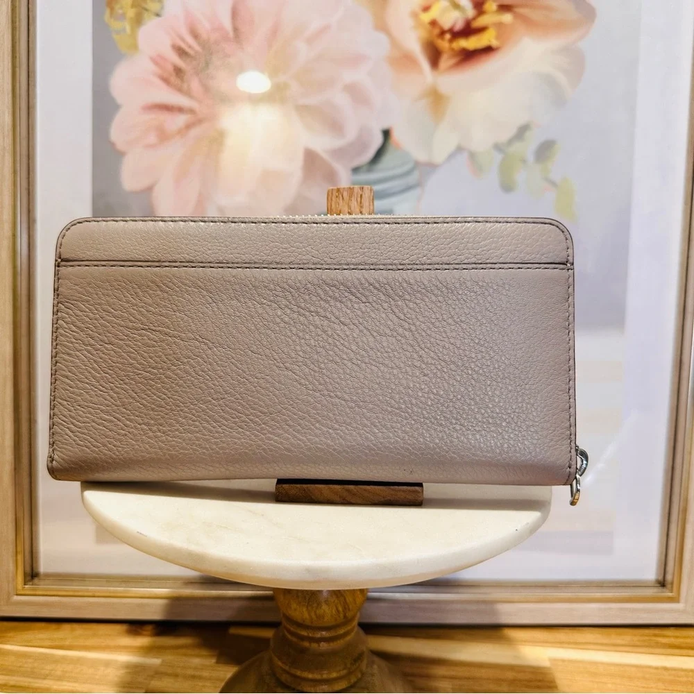 Kate Spade - Jackson large continental wallet in softtaupe (sorta gray/beige)